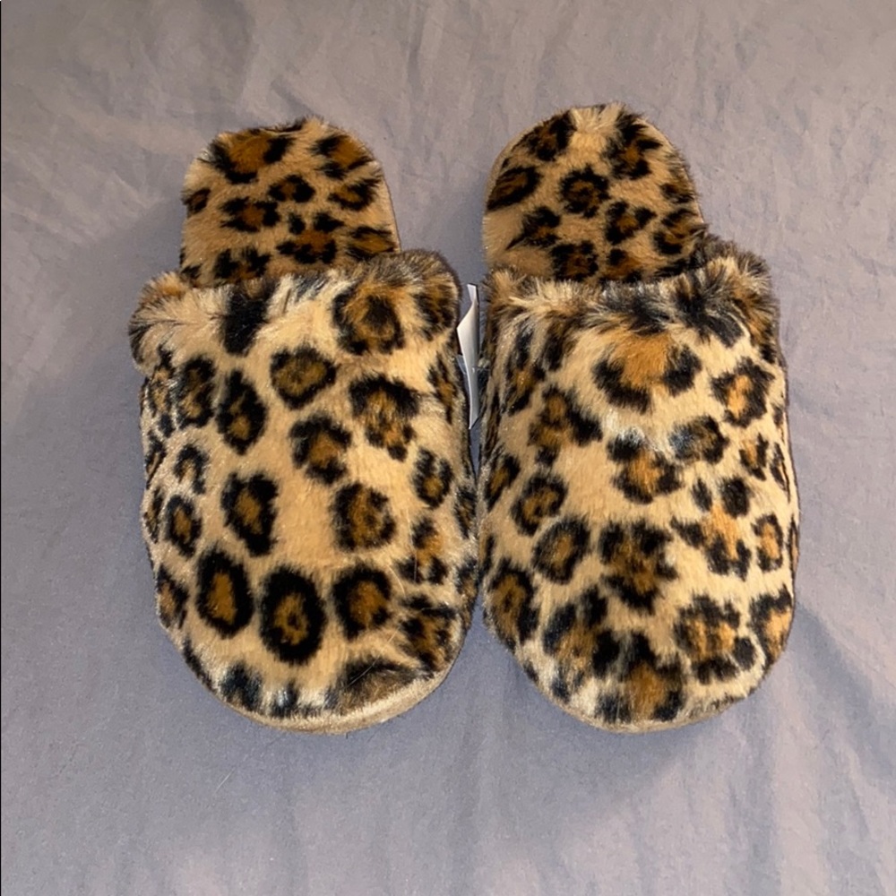 NWT J. Crew Factory Fuzzy Cheetah Slippers